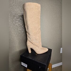NIB! Sz. 7 WONZI Suede Kneehigh Boots. Wide Calf.